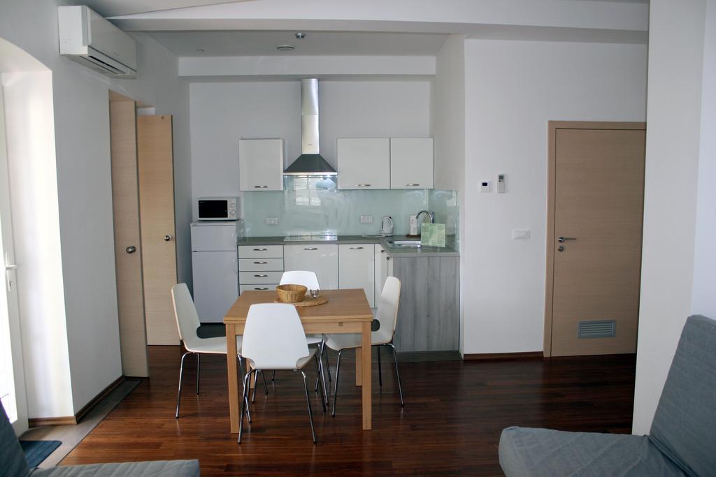 Park Apartments Izola Exterior photo